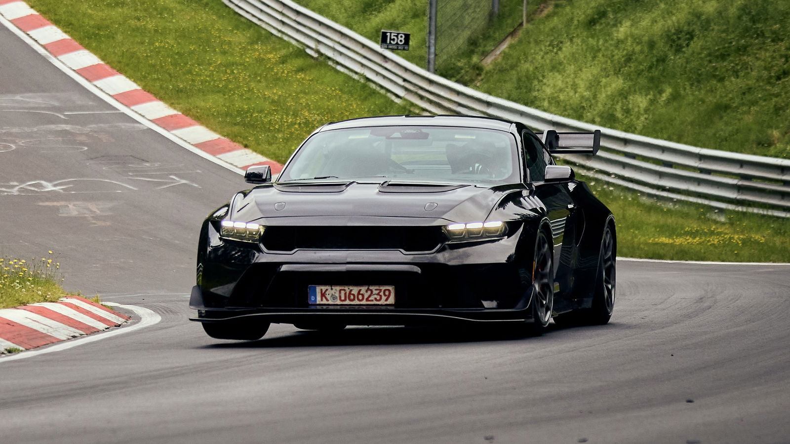 Ford Mustang GTD - front